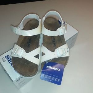 NWT Girls Magic Galaxy White Rio Birkenstocks.